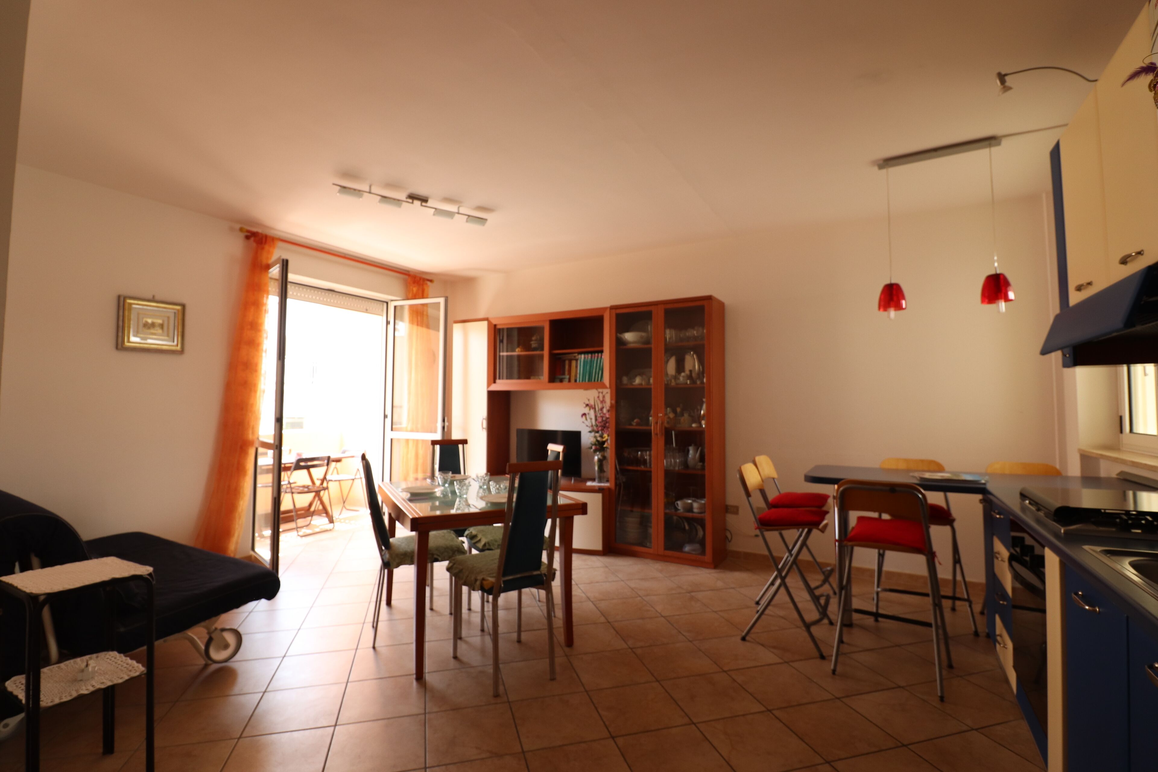 House, 2 Bedrooms, Smoking, Balcony | Living room