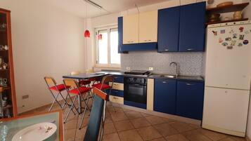 Casa, 2 habitaciones, para fumadores, balcón | Interior