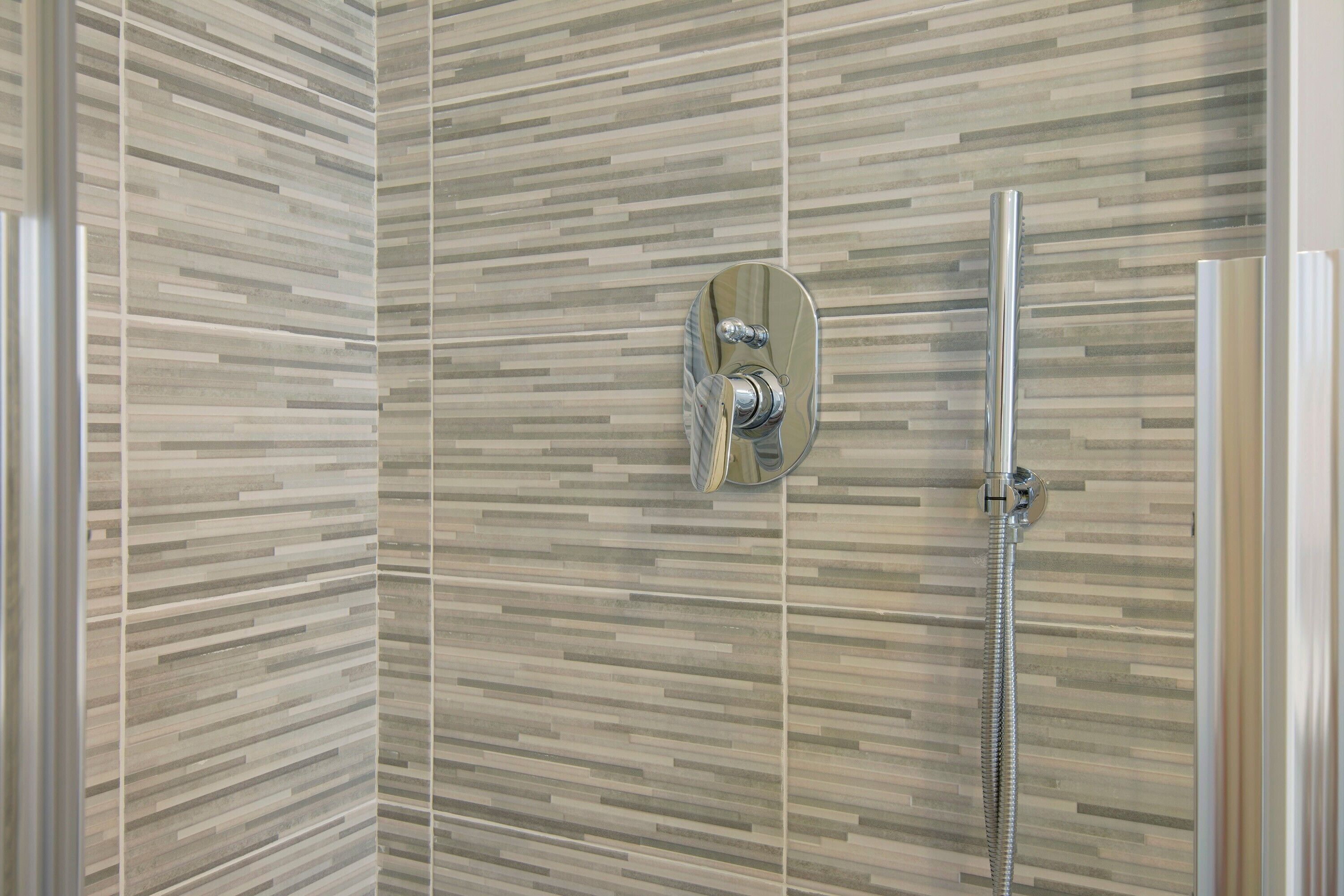 Een douche, een haardroger