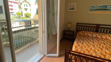 Fer et planche Ă repasser, Wi-Fi