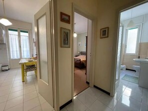 WiFi, bed sheets - Apartment 'Il Piccolo Gufo' with Balcony and Wi-Fi (Rapallo)