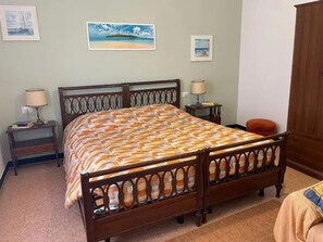 WiFi, bed sheets - Apartment 'Il Piccolo Gufo' with Balcony and Wi-Fi (Rapallo)