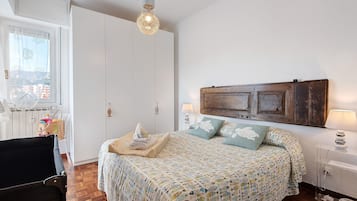 Fer et planche à repasser, Wi-Fi, draps fournis