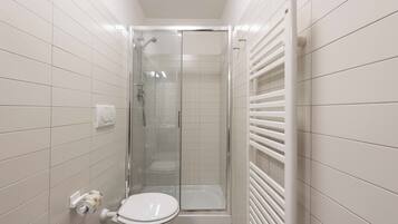 Basic Apartment | Bathroom | Free toiletries, hair dryer, towels, toilet paper