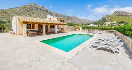 Holiday Home 'Margarita' with Mountain View, Wi-Fi and Air Conditioning