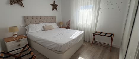 アイロン / アイロン台、WiFi、ベッドシーツ