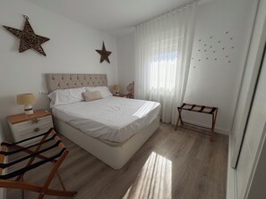 Iron/ironing board, WiFi, bed sheets - La Estrella's little apartment (Ponferrada)
