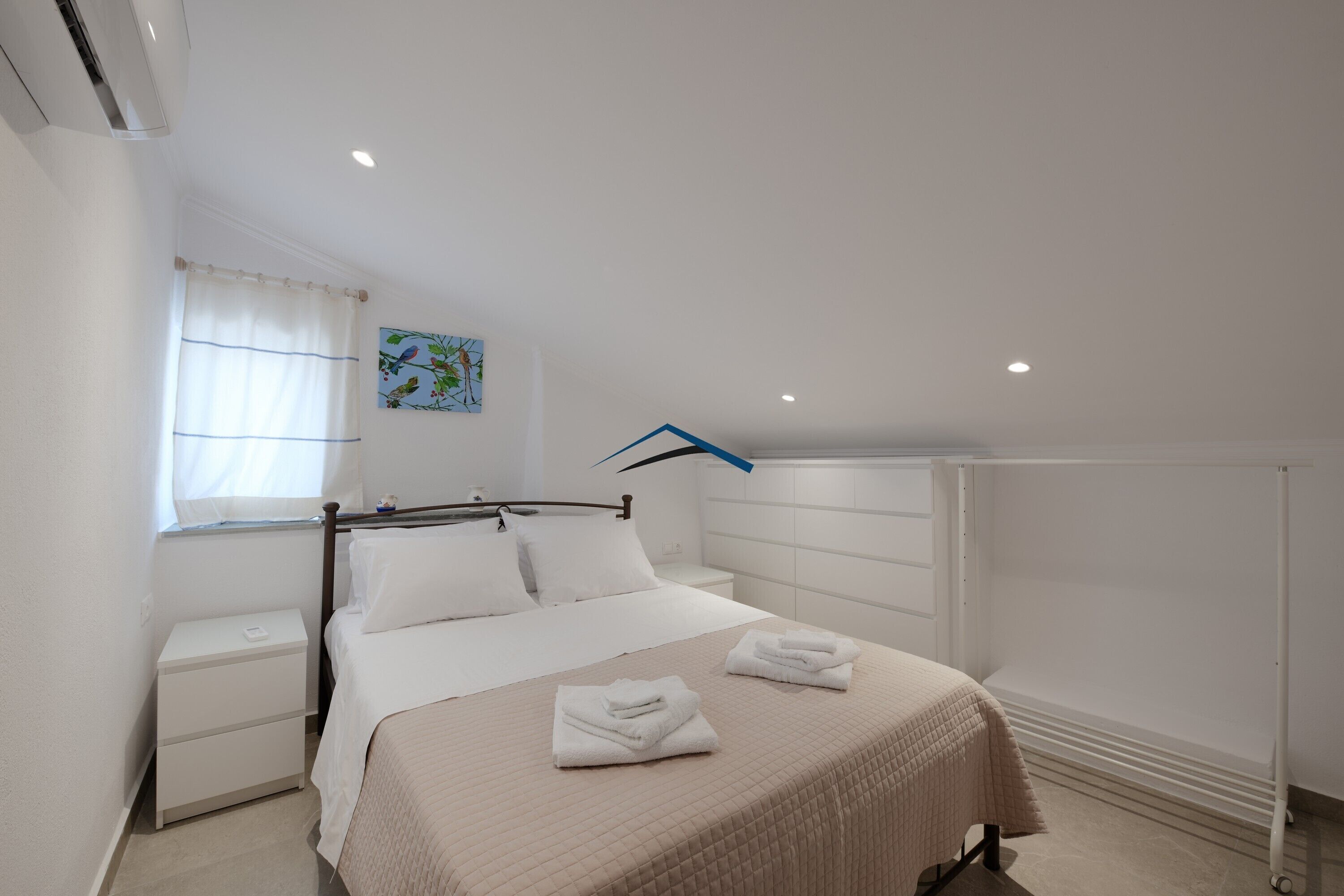 Villa Antika, Very Close To The Shops And Restaurants In Korissia, Kea. - Kea