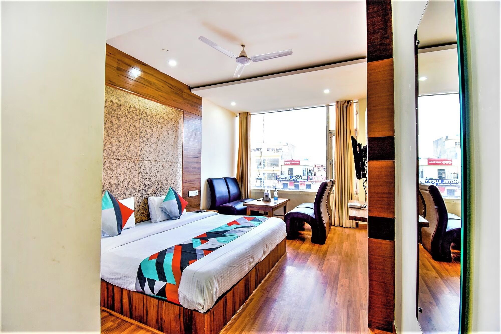 Deluxe Room | Free WiFi