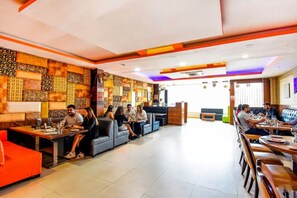 Restaurant - Hotel Black Diamond (Zirakpur)