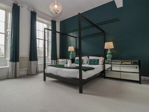 7 phòng ngủ, trang trí khác biệt 