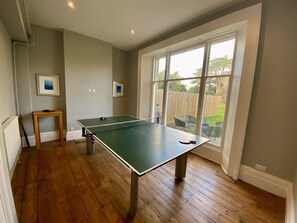 Games room - Frenchay Park House (Bristol)