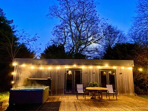 Cottage | Khu ẩm thực ngoài trời