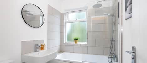 House, 3 Bedrooms, Garden View | Bathroom