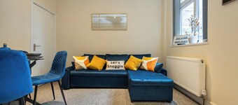 Stunning 3 Bedroom Home in Newcastle-under-lyme With Garden