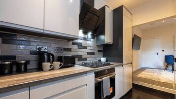 Rumah, 4 kamar tidur, pemandangan kebun | Interior