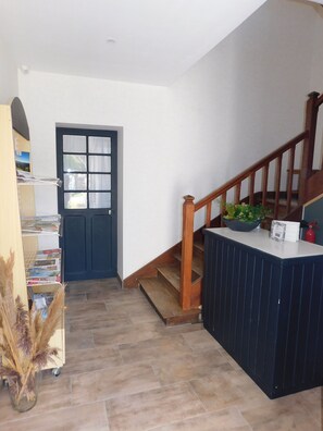 Interior - Mirabelle Room with Wi-Fi (Brû)