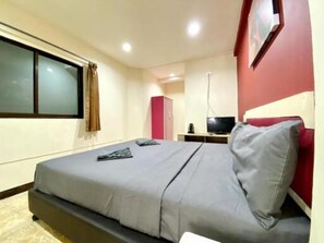 Economy Double Room | Free WiFi - Patong Adventure Residence (Patong)