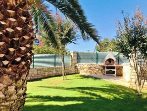 Apartment, 1 Bedroom, Balcony, Garden View | Garden - Bright Apartment in Zambratija (Umag)