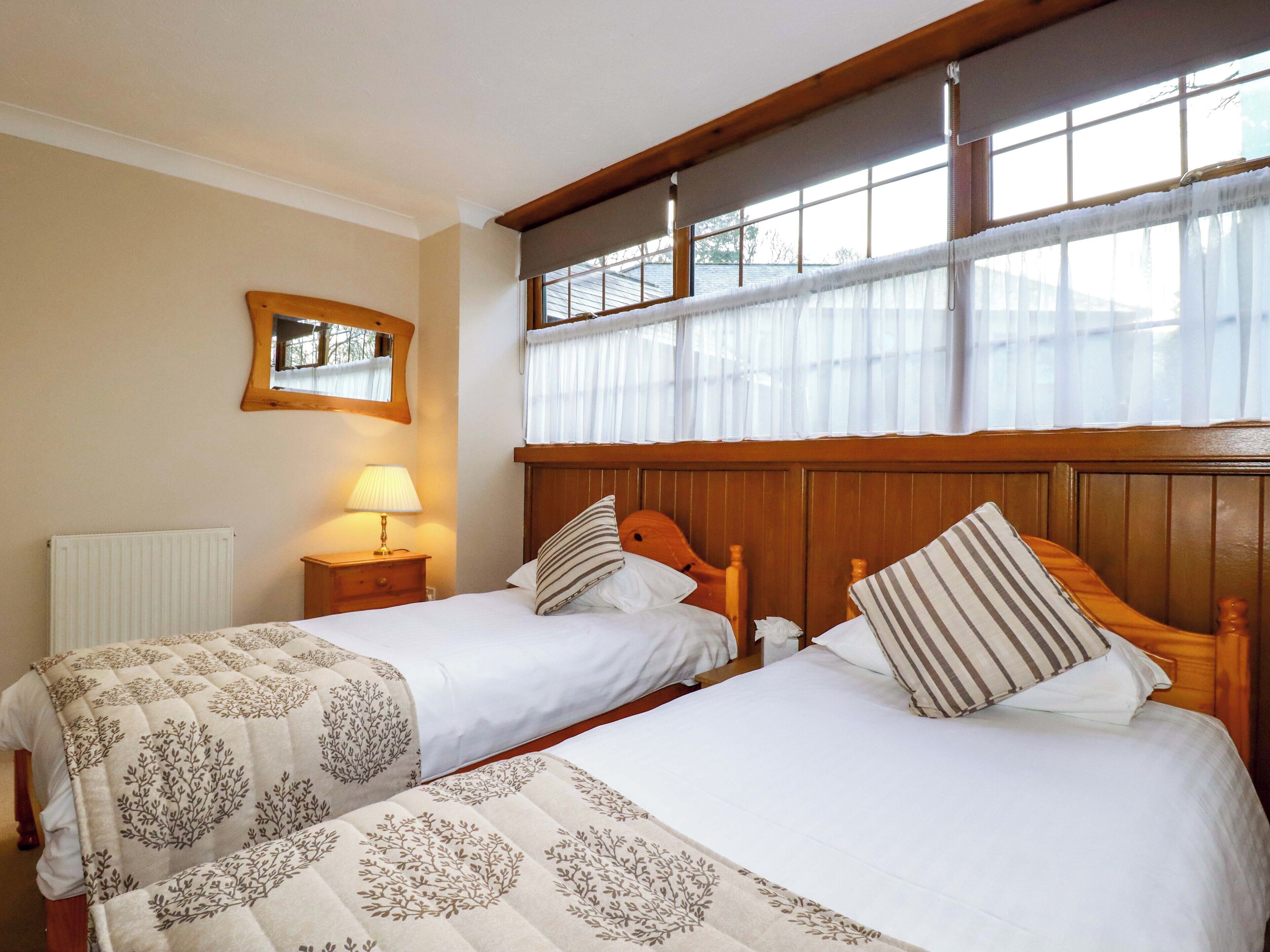 2 bedrooms, individually decorated, individually furnished, free WiFi