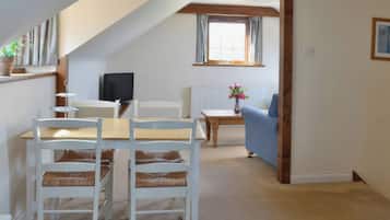 Cottage | Living area