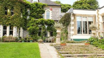 Cottage | Exterior