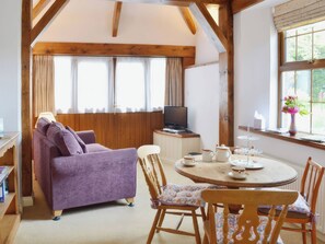 Cottage | Living area - Farrier Cottage (Falmouth)