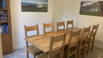 Cottage | Dining