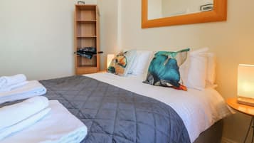 1 bedroom, individually decorated, individually furnished, free WiFi