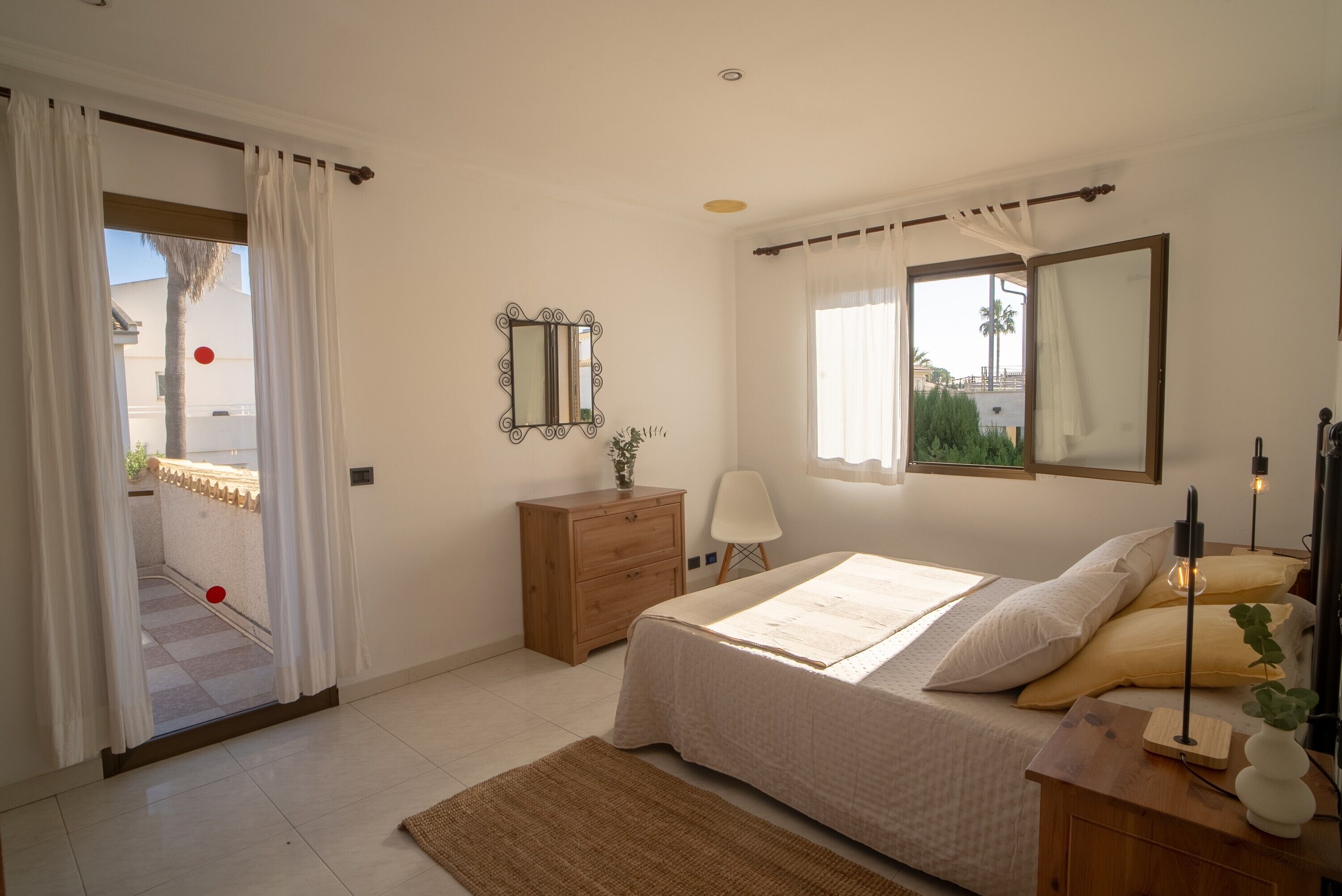 Bügeleisen/Bügelbrett, WLAN, Bettwäsche