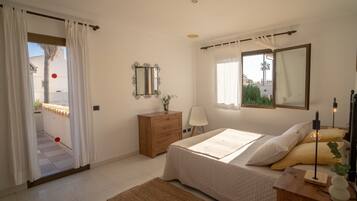 Bügeleisen/Bügelbrett, WLAN, Bettwäsche