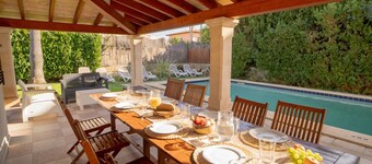 Holiday Home 'Llenaire Gran Beach House' with Mountain View, Wi-Fi and Air Conditioning