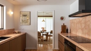 Fridge, microwave, oven, stovetop - The Berry Bungalow, Berry (Berry)