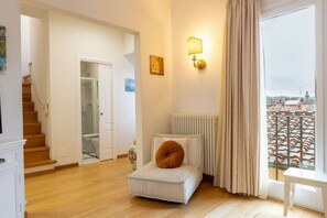 Living area - San Frediano Panoramic Terrace (Firenze)