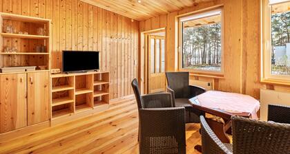 Bungalow “6 - Anglerinsel” with Lake View and Private Terrace