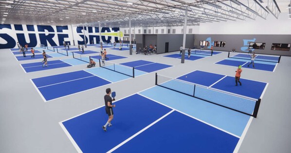 Sport court - Near to Riverwalk | Indoor Pool + Free Breakfast (Naperville)