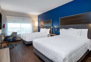 Skrivbord, strykjärn/strykbräda, wi-fi och sängkläder