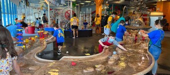 Near Morton Arboretum | Free Breakfast + Pool