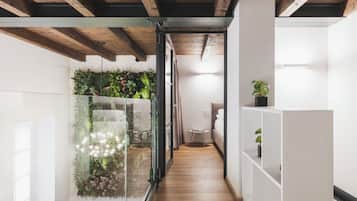 Deluxe Apartment | Interior