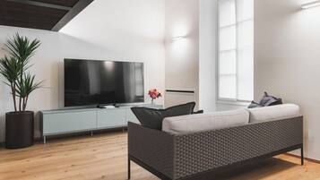 Deluxe Apartment | Living area