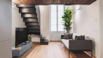 Deluxe Apartment (The Silk Atelier 102) | Ruang tamu