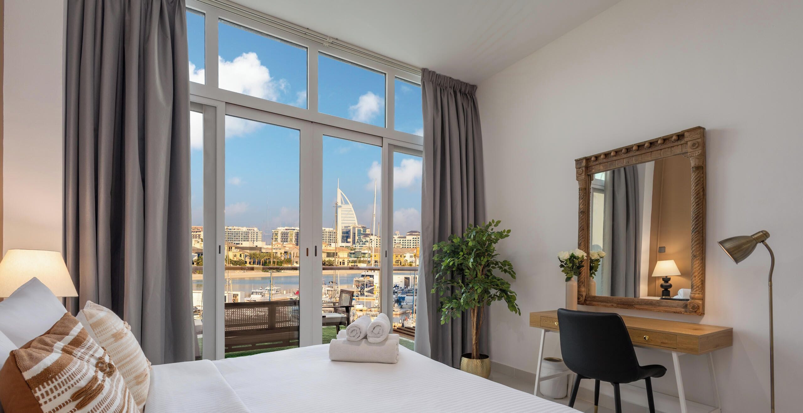 Estudio, balcón, vistas al mar | Cortinas opacas, tabla de planchar con plancha, wifi gratis