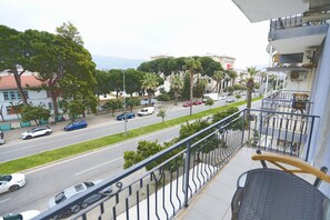 Standard-Doppelzimmer, Balkon, Stadtblick | Balkon