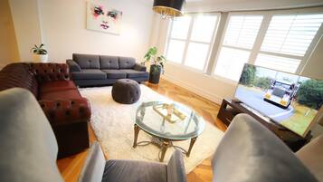 Lejlighed - 2 soveværelser - handicapvenligt - byudsigt | Stue