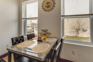 Apartment (1 Bedroom) | Interior - 7 Mi to Lincoln Financial! Charming Philly Apt (Darby)