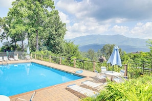 Interior - Theater + Arcade! 'tri-star Lodge' in Gatlinburg (Gatlinburg)