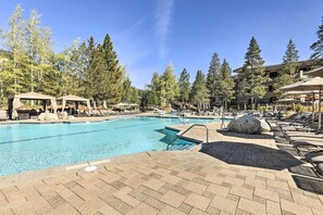 Apartment (0 Bedroom) | Interior - Everline Resort Studio w/ Luxury Resort Perks (Olympic Valley)