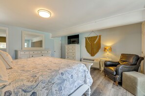 Apartment (1 Bedroom) | Interior - Steps to Sea! Okaloosa Island Gem w/ Outdoor Oasis (Fort Walton Beach)