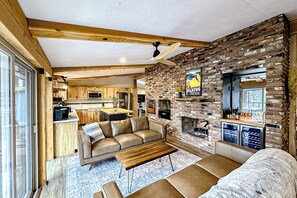 Interior - 4 BR Lakefront Home w/ Dock & Fireplace (Nine Mile Falls)