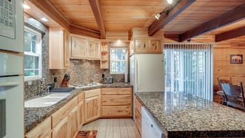 Rumah (4 Bedrooms) | Interior